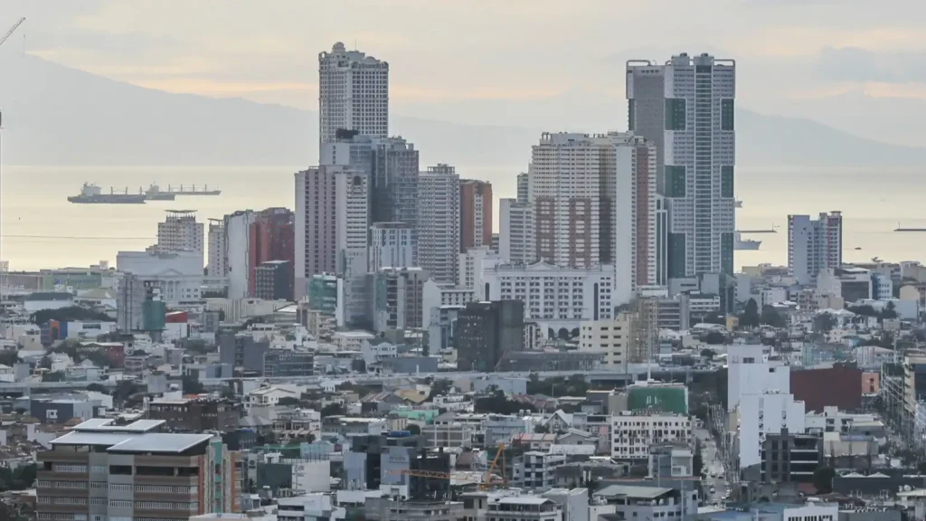 10K foreign POGO workers downgrade visas: Gov’t